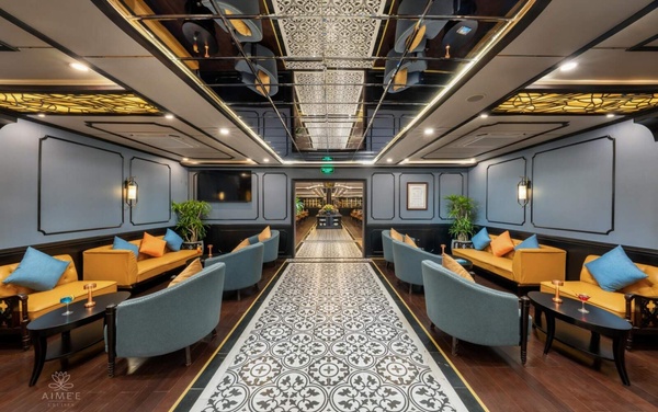 Amethyst Lounge